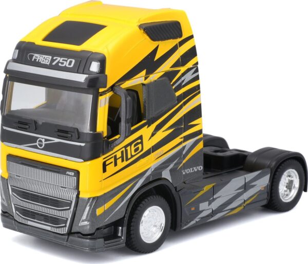 Bburago 1:43 Haulers Custom Cabs Volvo FH16 Globetrotter 750 XXL Yellow